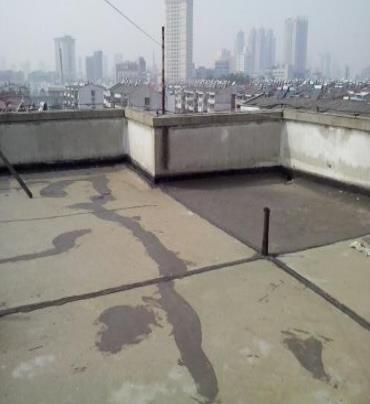 陇县漏水维修 楼顶漏水是什么原因，楼顶漏水维修方法是什么?